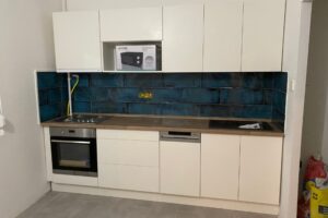 referencia-konyha-feher